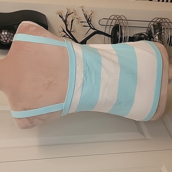 Banana Republic Sleeveless Light Blue and White Square Neck Top. EUC, Size L - Picture 3 of 9